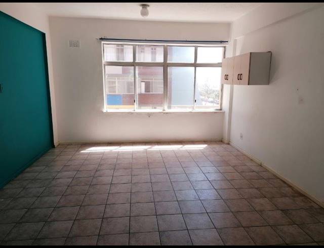 0.5 BEDROOM APARTMENT TO LET IN SOUTH BEACH